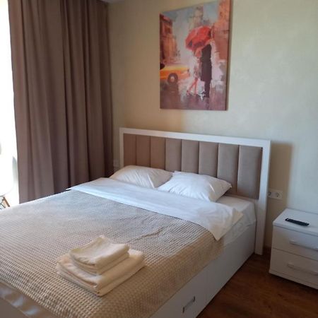 Апартаменти Центр, Промінь 2 Loetsk Buitenkant foto