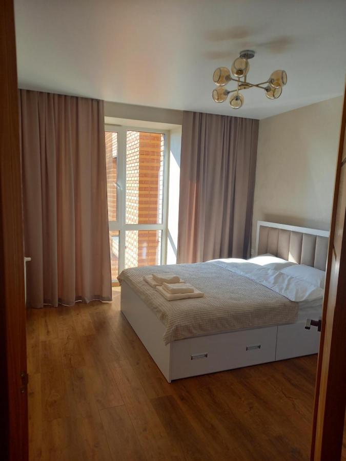 Апартаменти Центр, Промінь 2 Loetsk Buitenkant foto